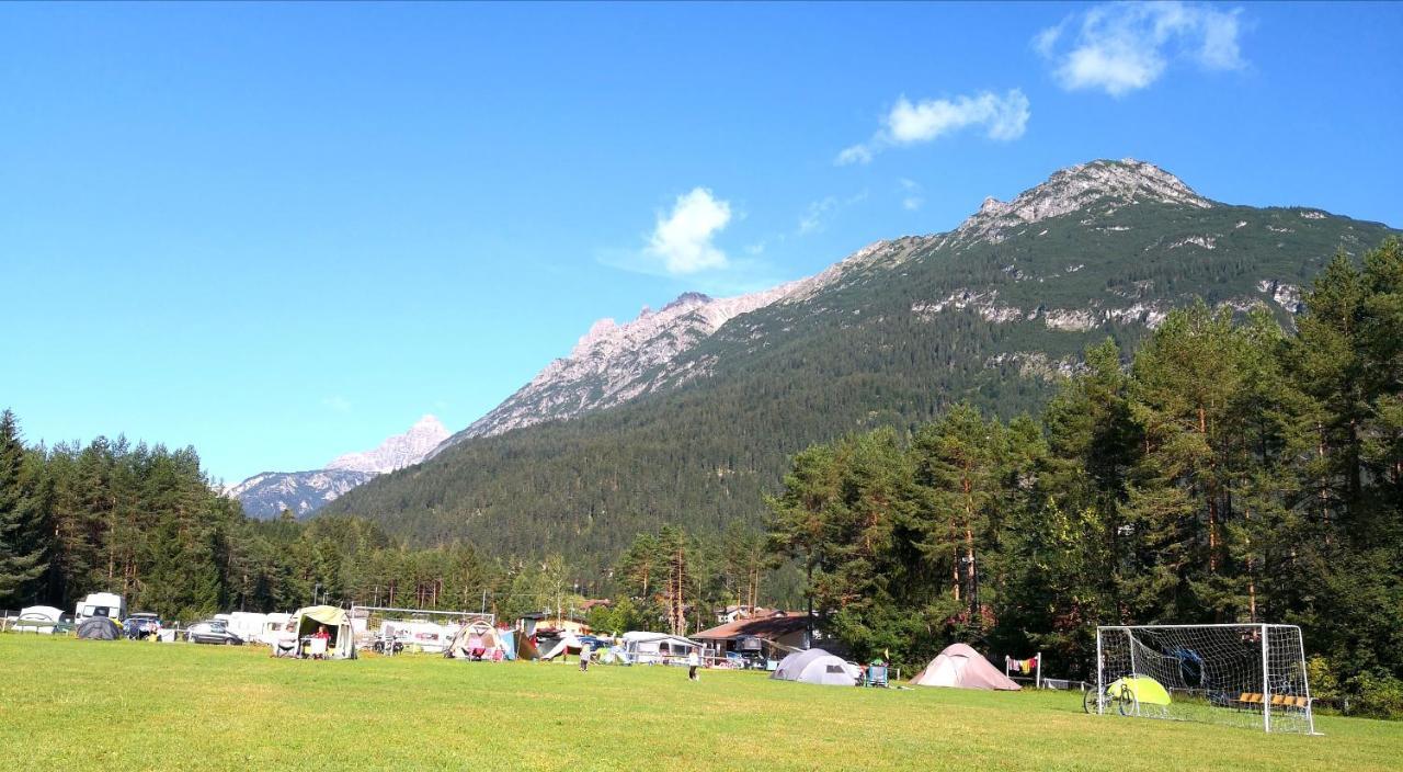 Camping Lechtal Vorderhornbach Bagian luar foto