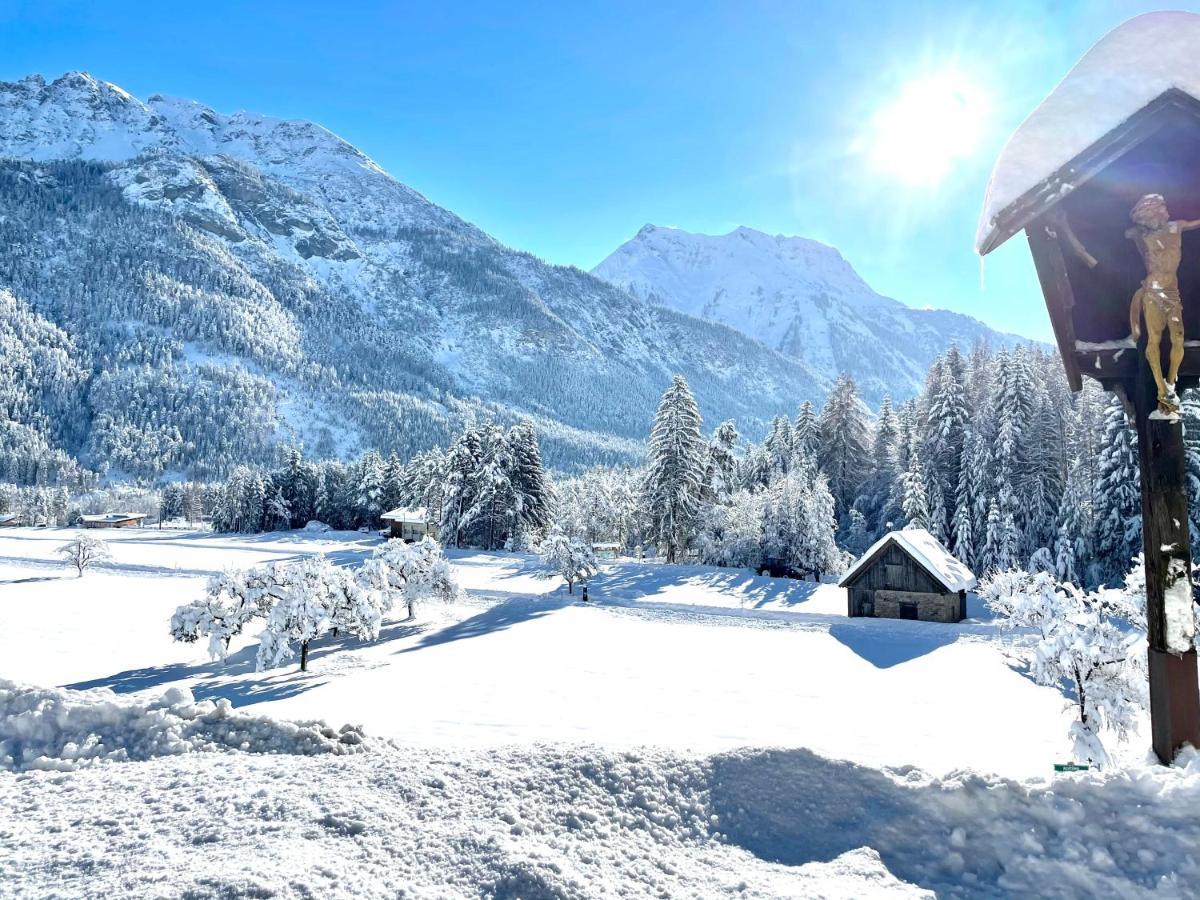 Camping Lechtal Vorderhornbach Bagian luar foto
