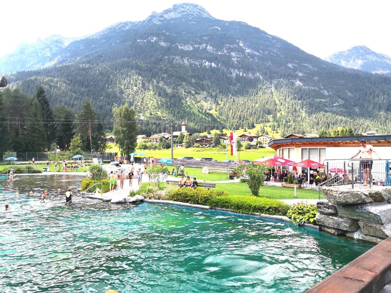 Camping Lechtal Vorderhornbach Bagian luar foto